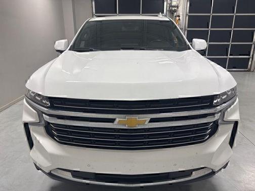 Summit White 2023 Chevrolet Suburban LT