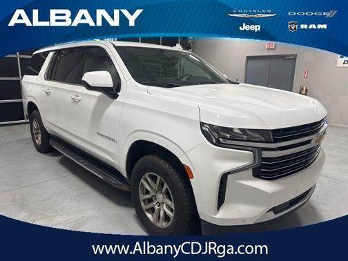 2023 Chevrolet Suburban LT