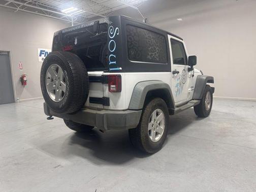 Bright White Clearcoat 2014 Jeep Wrangler Sport