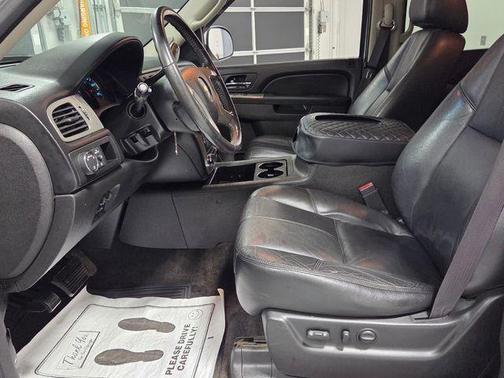 Summit White 2013 Chevrolet Tahoe LT