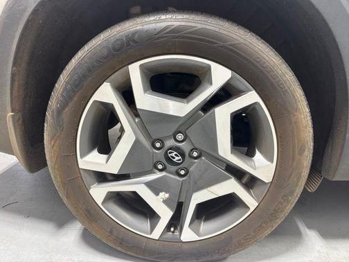 Silver 2025 Hyundai PALISADE SEL Premium