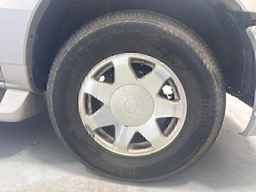 2004 Cadillac Escalade 