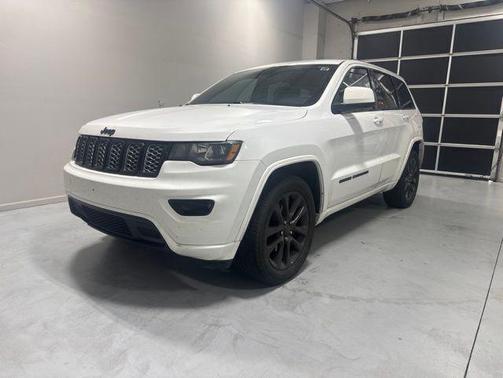 Bright White Clearcoat 2020 Jeep Grand Cherokee Altitude