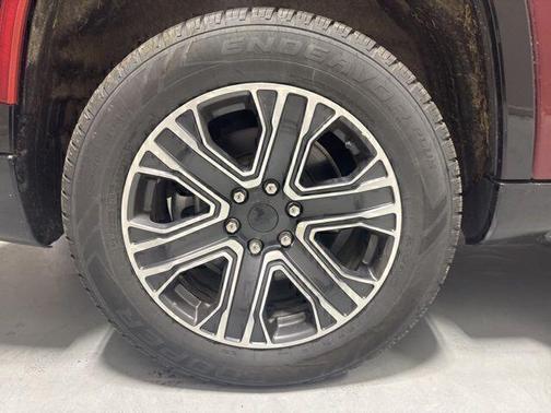 Velvet Red Pearlcoat 2022 Jeep Wagoneer Series III