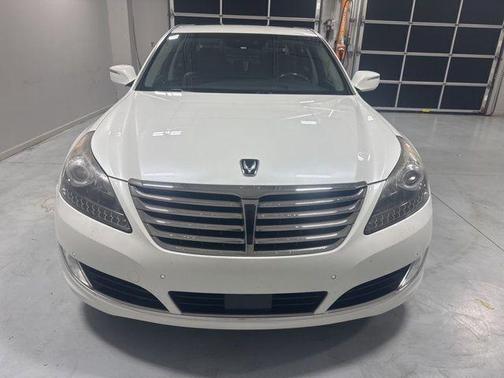 White Satin Pearl 2014 Hyundai Equus Signature