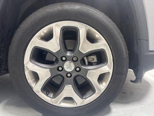 Billet Silver Metallic Clearcoat 2018 Jeep Compass Limited