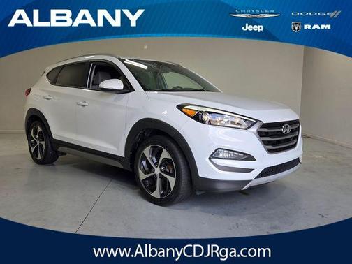 Dazzling White 2017 Hyundai TUCSON Sport