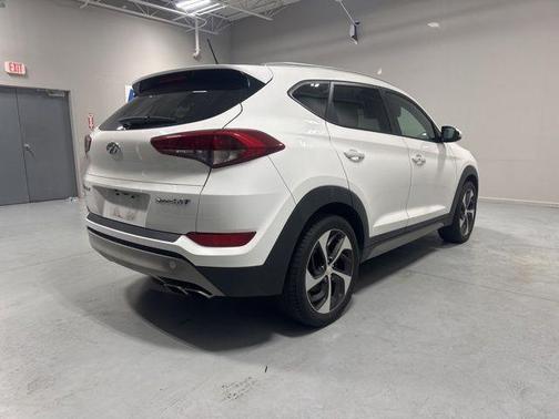 Dazzling White 2017 Hyundai TUCSON Sport