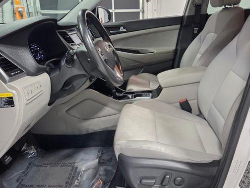 Dazzling White 2017 Hyundai TUCSON Sport