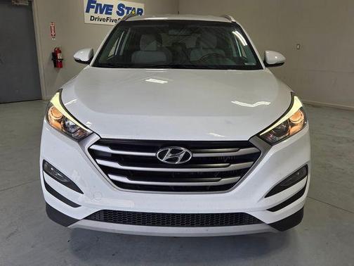 Dazzling White 2017 Hyundai TUCSON Sport