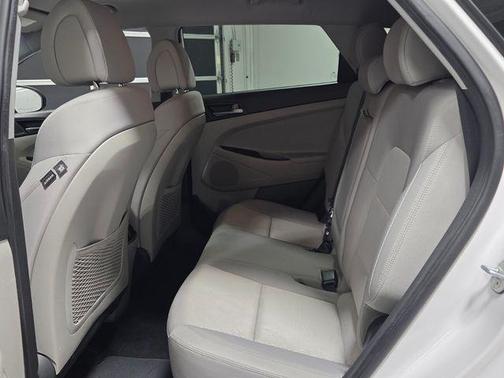 Dazzling White 2017 Hyundai TUCSON Sport