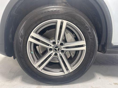 2021 Mercedes-Benz GLC 300 Base 4MATIC