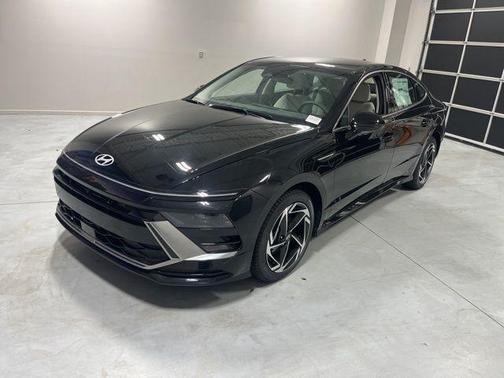 Black 2026 Hyundai SONATA SEL Sport