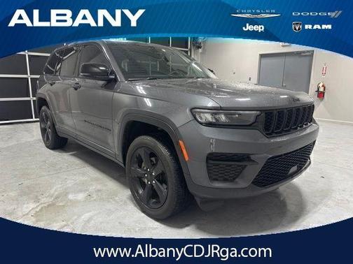 Gray Metallic 2024 Jeep Grand Cherokee Laredo
