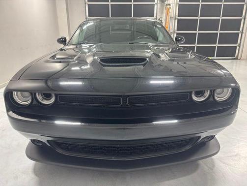 Pitch Black Clearcoat 2020 Dodge Challenger R/T Scat Pack