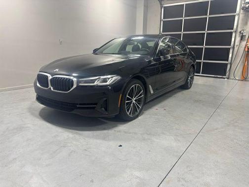 Jet Black 2023 BMW 540 i
