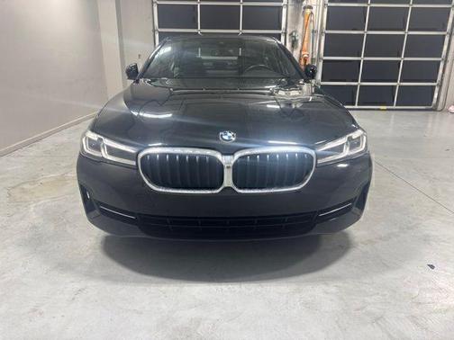 Jet Black 2023 BMW 540 i