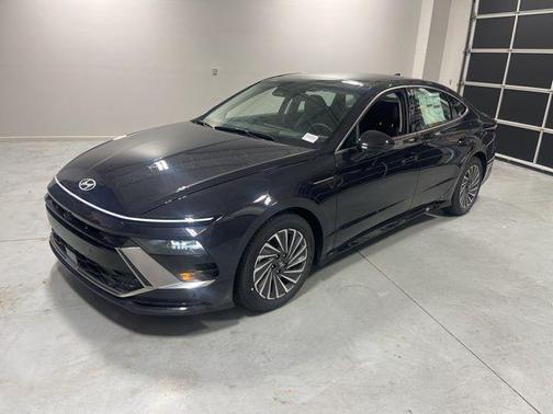 Carbon Blue 2025 Hyundai SONATA Hybrid Limited