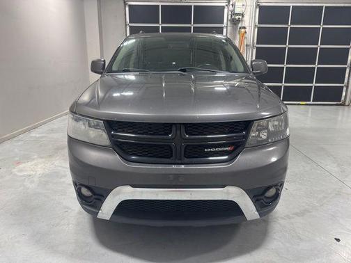 Granite Crystal Clearcoat Metallic 2017 Dodge Journey Crossroad