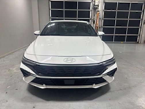 White 2025 Hyundai ELANTRA HEV Limited