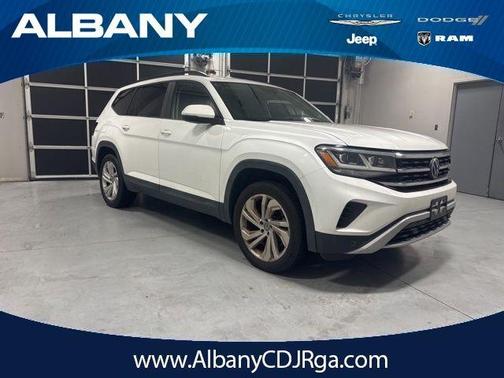Pure White 2021 Volkswagen Atlas 3.6L SE w/Technology