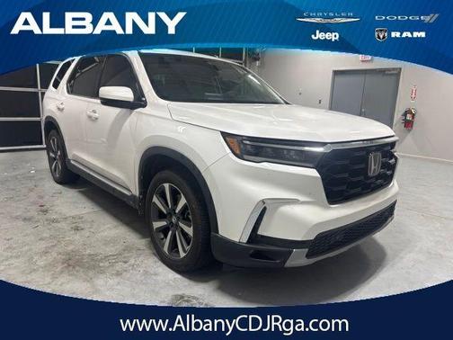 Platinum White Pearl 2025 Honda Pilot Touring