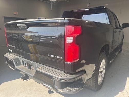 Black 2020 Chevrolet Silverado 1500 Custom
