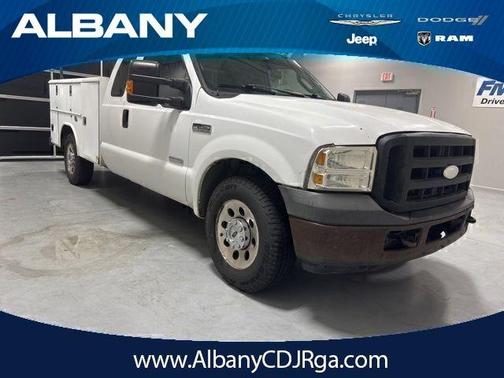 White 2006 Ford F-250 XL