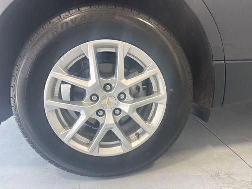 Gray 2022 Chevrolet Equinox 1LT