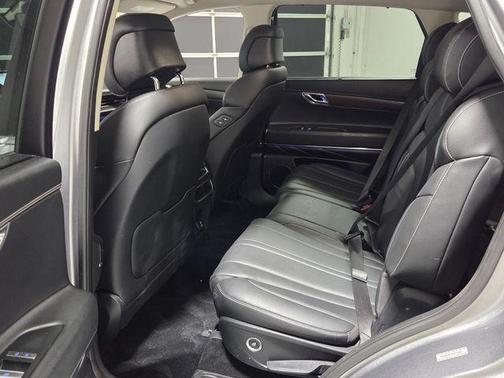 Silver 2024 Genesis GV80 2.5T