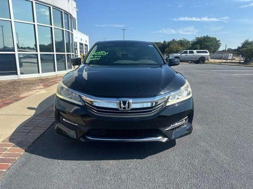 Still Night Pearl 2017 Honda Accord EX-L