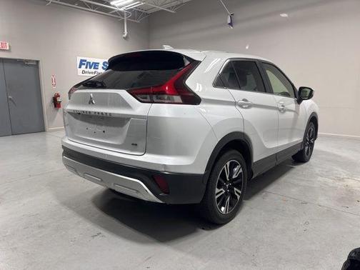 Diamond White 2024 Mitsubishi Eclipse Cross SEL
