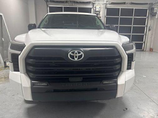 Ice 2024 Toyota Tundra SR5