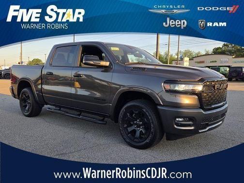 Crystal Metallic 2025 RAM 1500 Big Horn/Lone Star