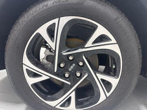 White Platinum Clearcoat Metallic 2025 Lincoln Nautilus Premiere