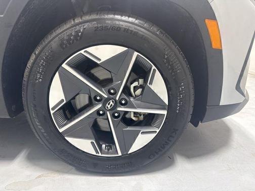 Shimmering Silver 2025 Hyundai TUCSON SEL Convenience