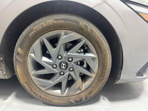 Metal 2024 Hyundai ELANTRA SEL