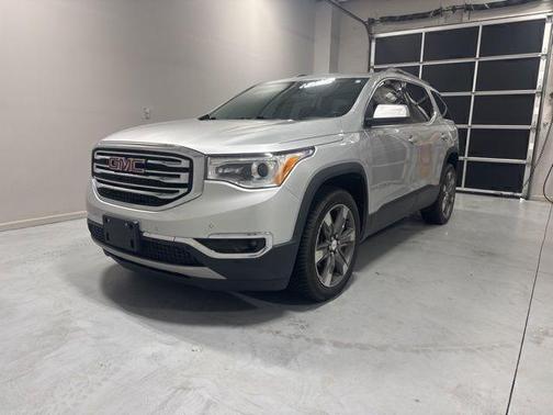 Quicksilver Metallic 2017 GMC Acadia SLT-2