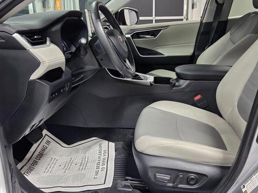 Silver Sky Metallic 2021 Toyota RAV4 XLE Premium