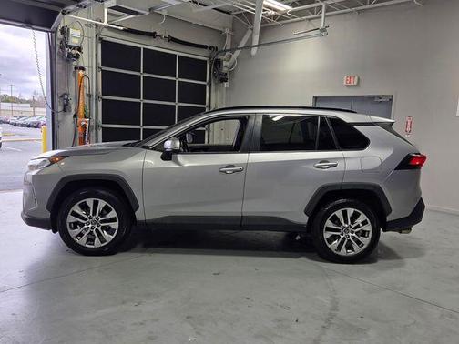 Silver Sky Metallic 2021 Toyota RAV4 XLE Premium