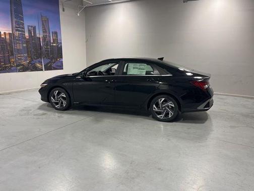 Black 2026 Hyundai ELANTRA Limited