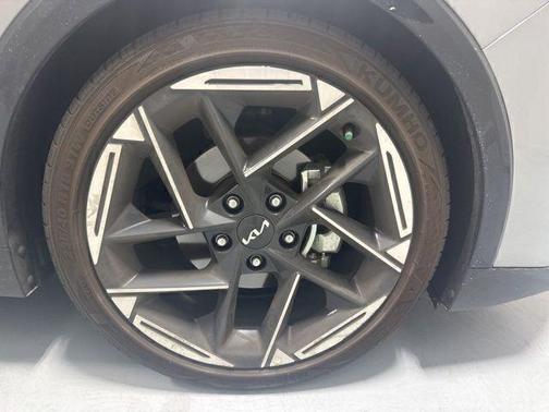 Steel Gray 2025 Kia K4 GT-Line