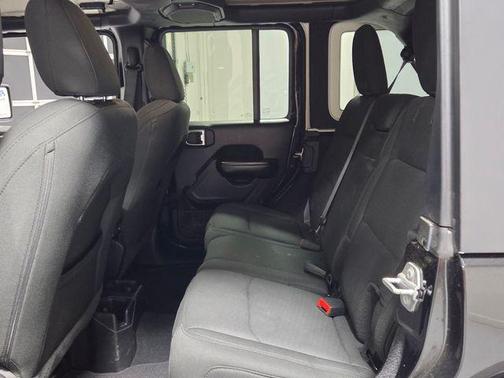 Black Clearcoat 2021 Jeep Wrangler Unlimited Sport