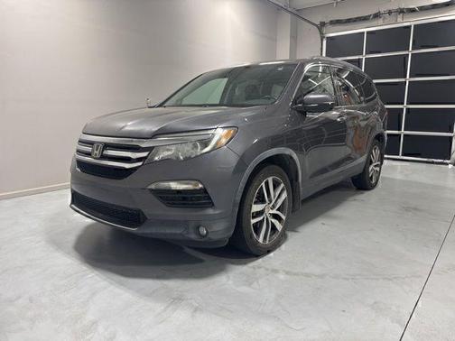 Modern Steel Metallic 2018 Honda Pilot Touring