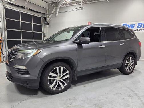 Modern Steel Metallic 2018 Honda Pilot Touring
