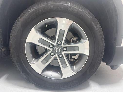 Platinum White Pearl 2023 Honda Pilot EX-L 8-Passenger