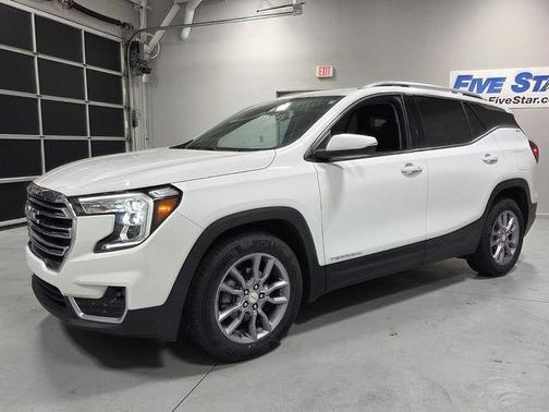 Summit White 2023 GMC Terrain SLT