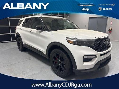 White Metallic 2024 Ford Explorer ST