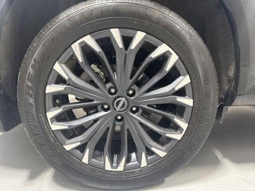 2024 Nissan Rogue Platinum