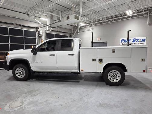 Summit White 2023 Chevrolet Silverado 3500 WT